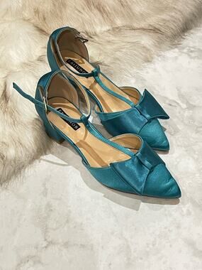 ERIJUNOR Bow Shoes Low Heels Pointy Toe T-Strap Size 7